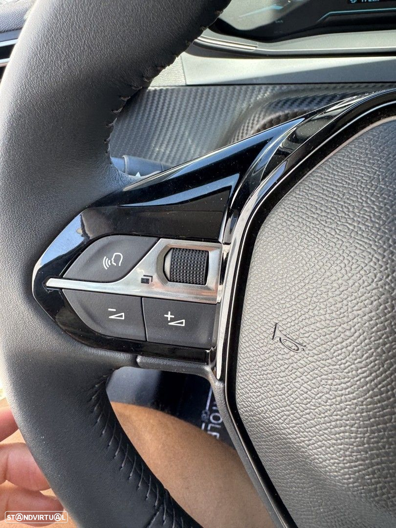 Peugeot e-208 50 kWh Allure - 26