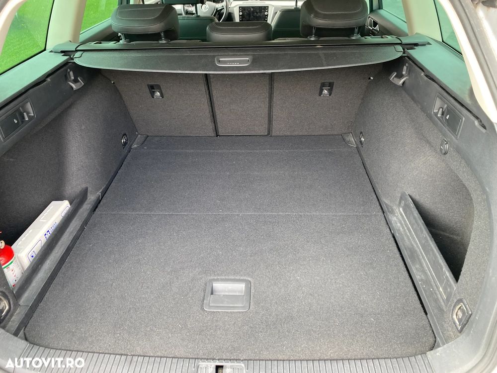 Volkswagen Passat Alltrack 2.0 TDI 4Motion - 34