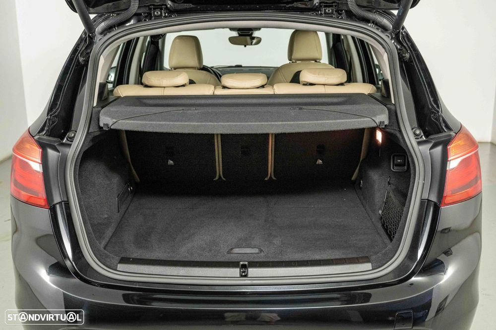 BMW 225xe Active Tourer Advantage - 13