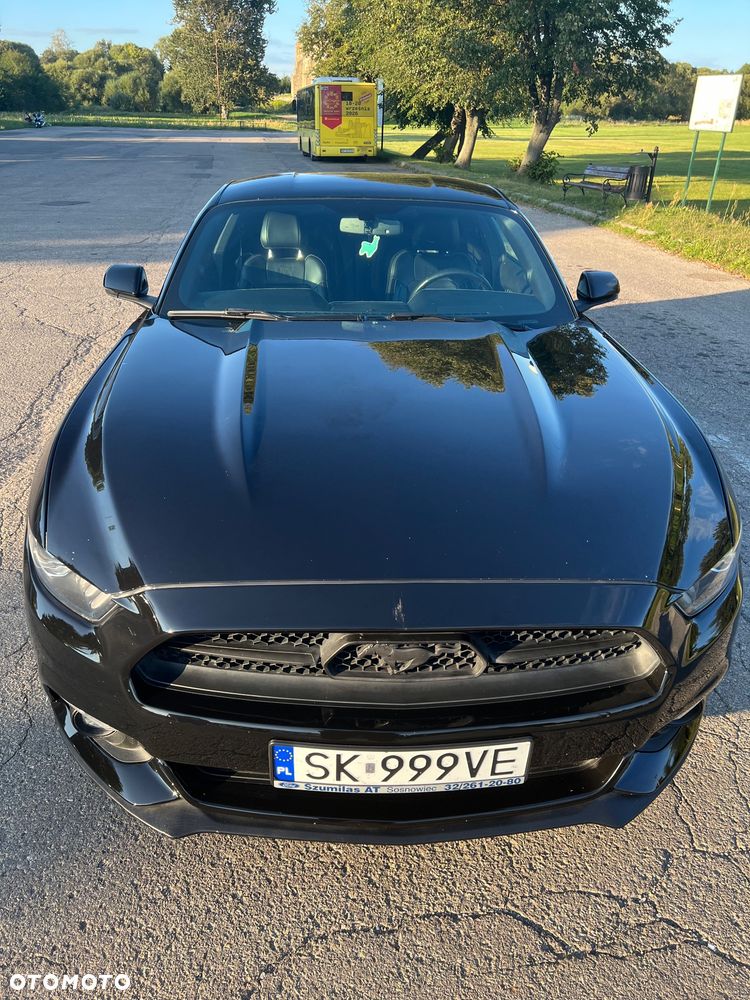 Ford Mustang - 2