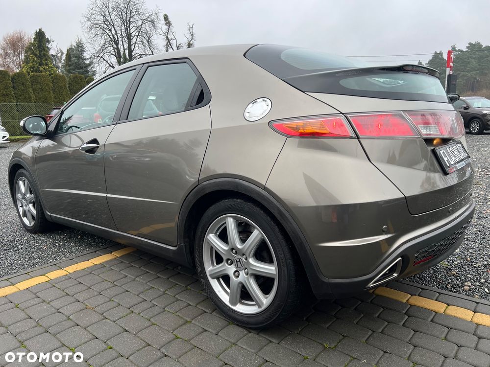 Honda Civic 1.8 Comfort - 5