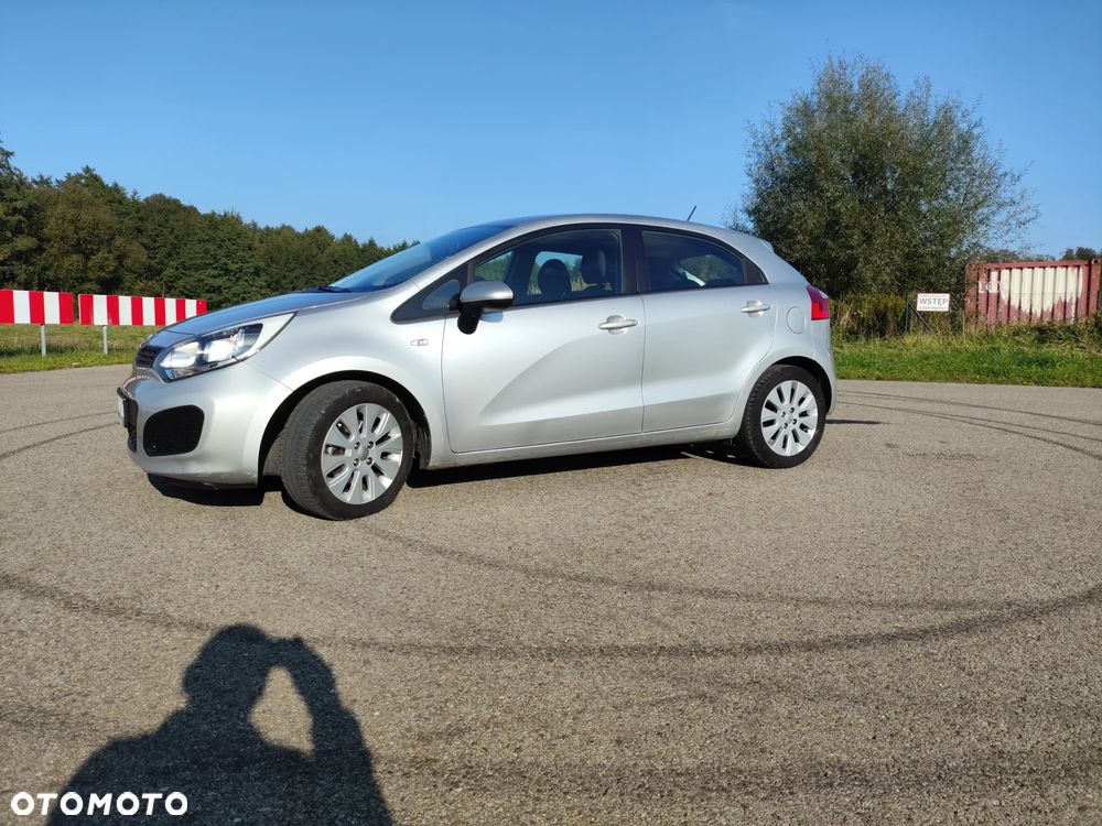 Kia Rio 1.4 L - 2