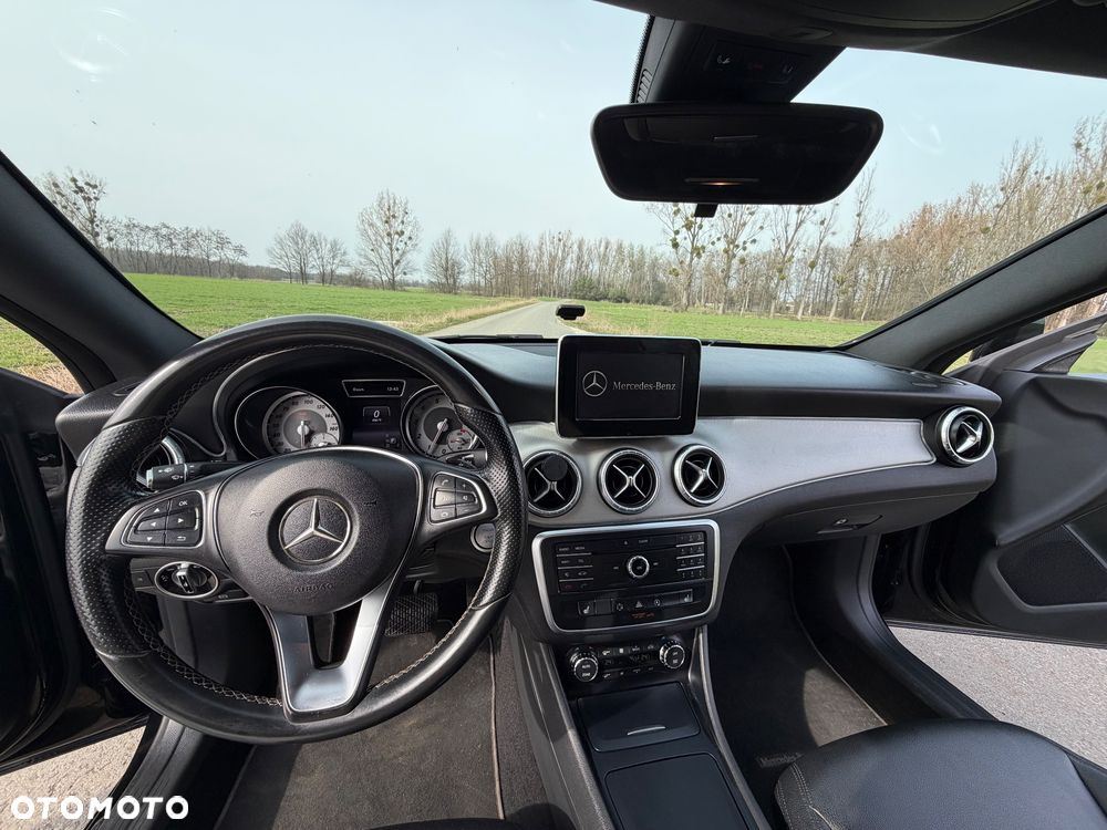 Mercedes-Benz CLA 250 4-Matic - 10