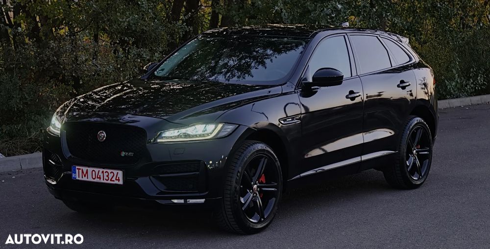 Jaguar F-Pace - 8