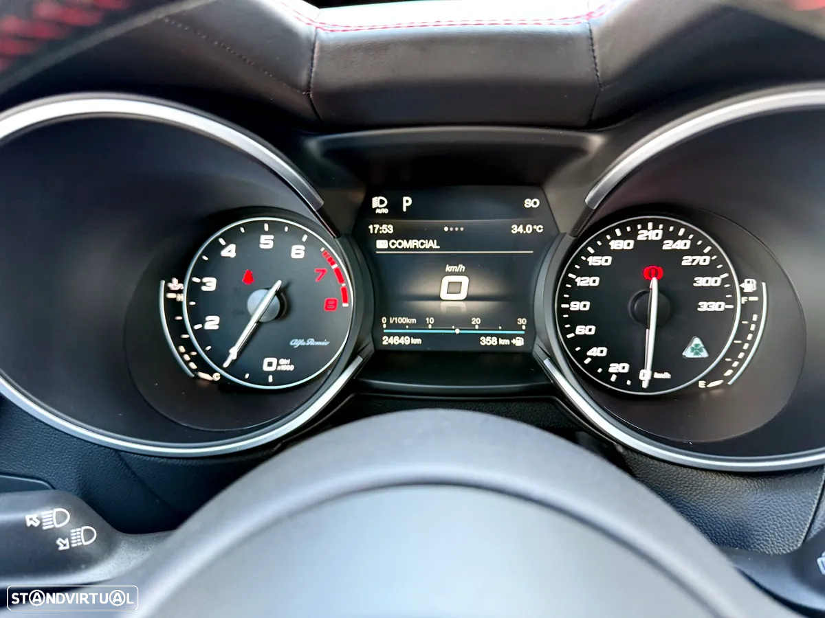 Alfa Romeo Stelvio 2.9 T Quadrifoglio Q4 - 13