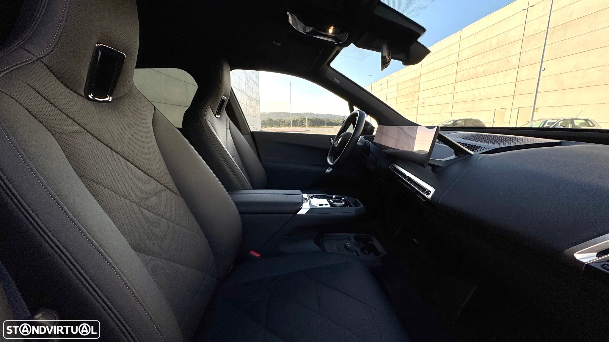 BMW iX xDrive 50 Pack Desportivo - 18