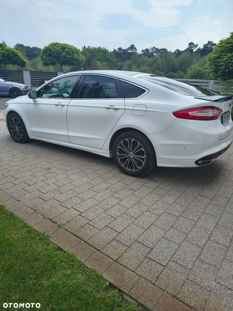 Ford Mondeo 2.0 TDCi Titanium PowerShift - 4