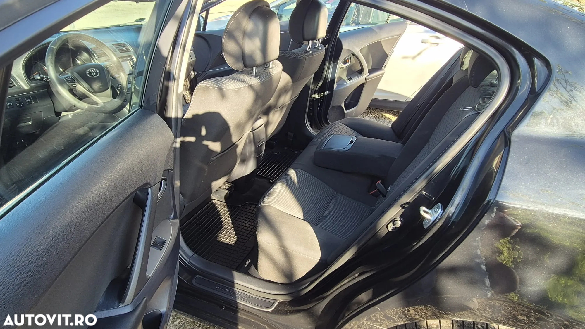 Toyota Avensis 1.8 Edition - 8