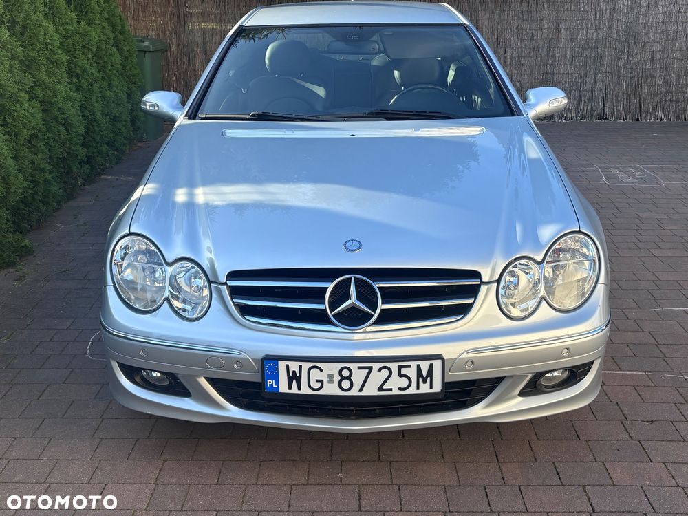 Mercedes-Benz CLK - 33