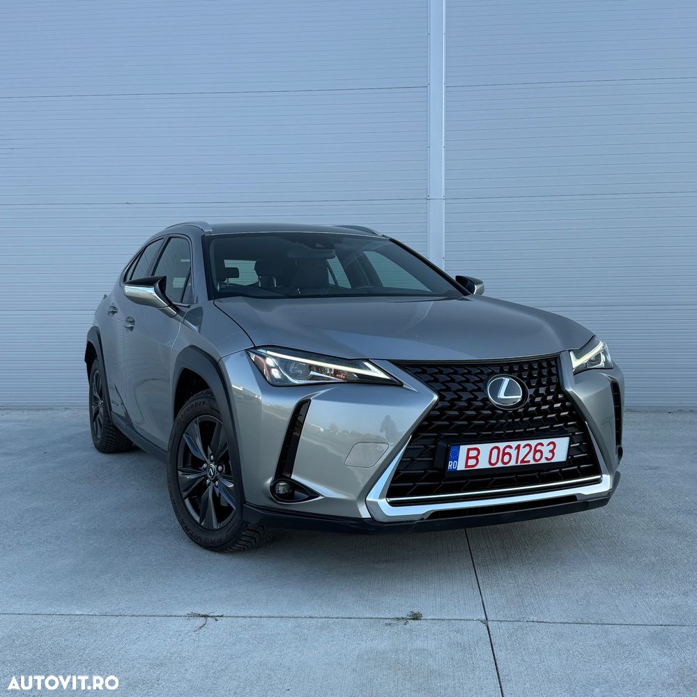 Lexus UX 250h FWD Business - 3