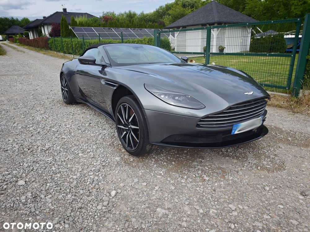 Aston Martin DB11 - 2