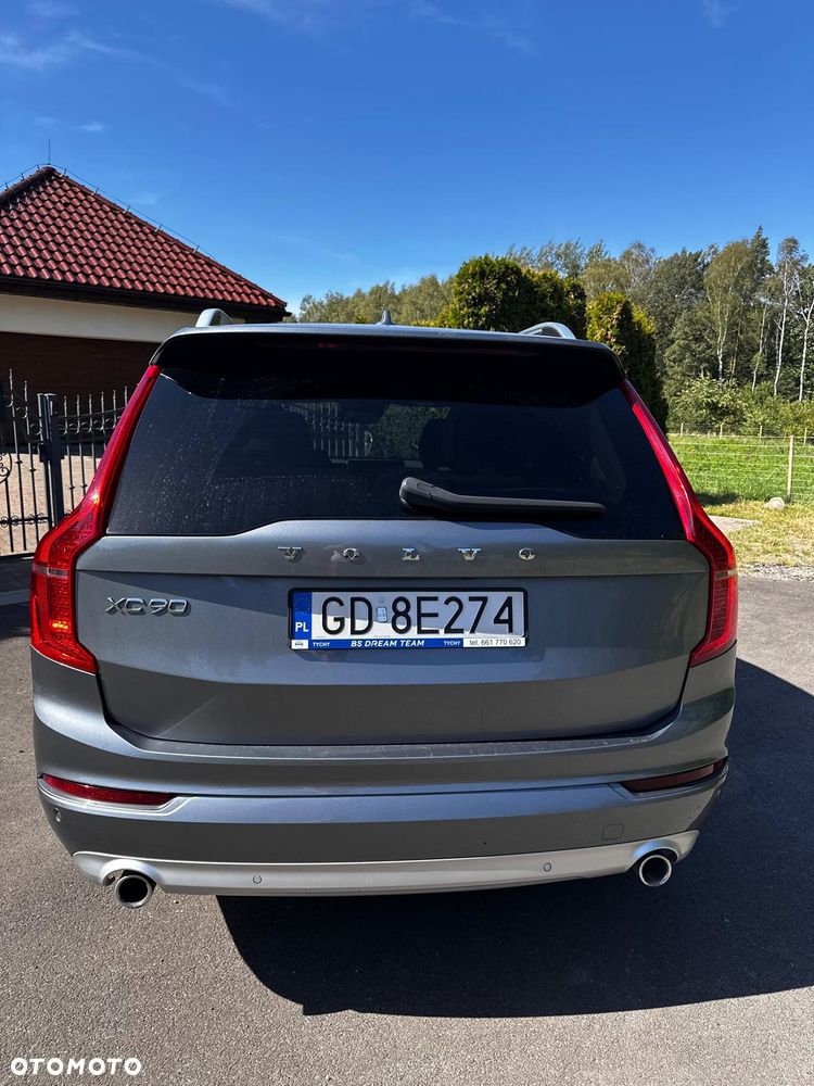 Volvo XC 90 D5 AWD Geartronic Momentum - 9