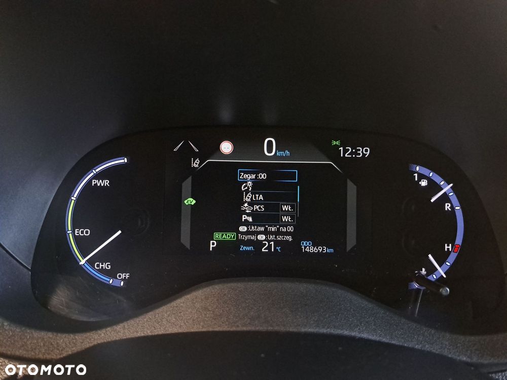 Toyota Yaris Cross Hybrid 1.5 Comfort 4x4 - 23