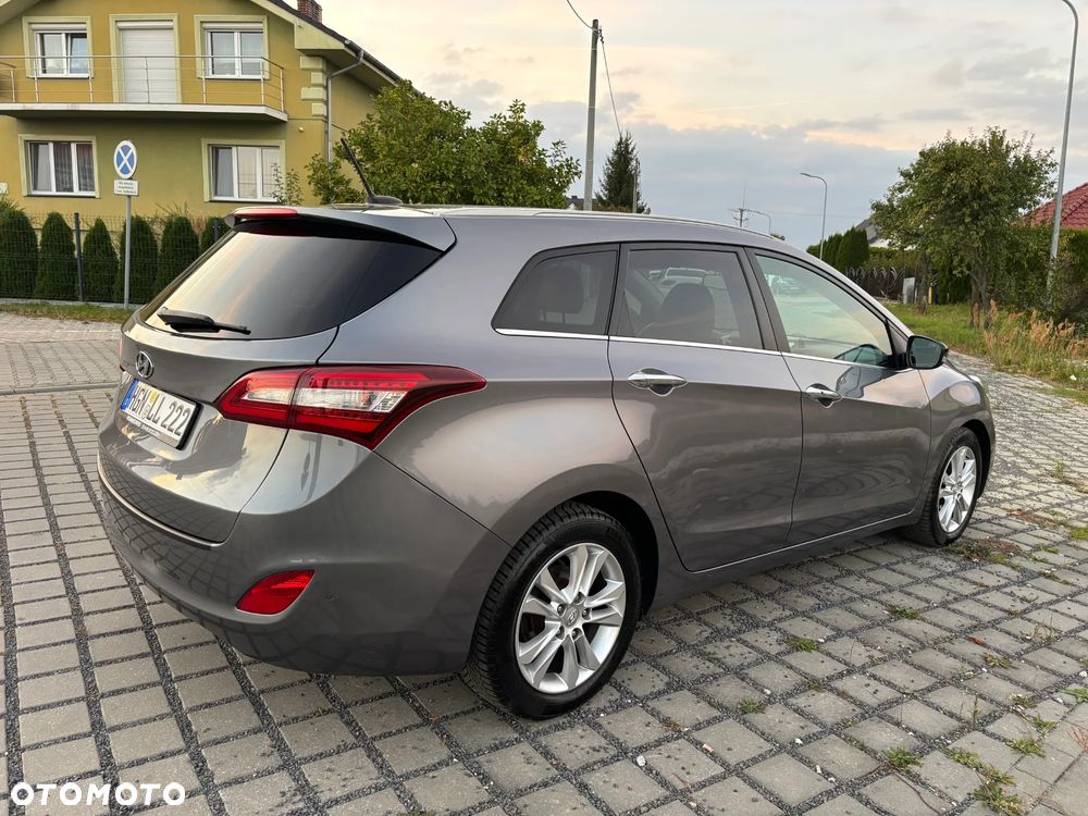Hyundai i30 blue 1.6 CRDi Passion - 18