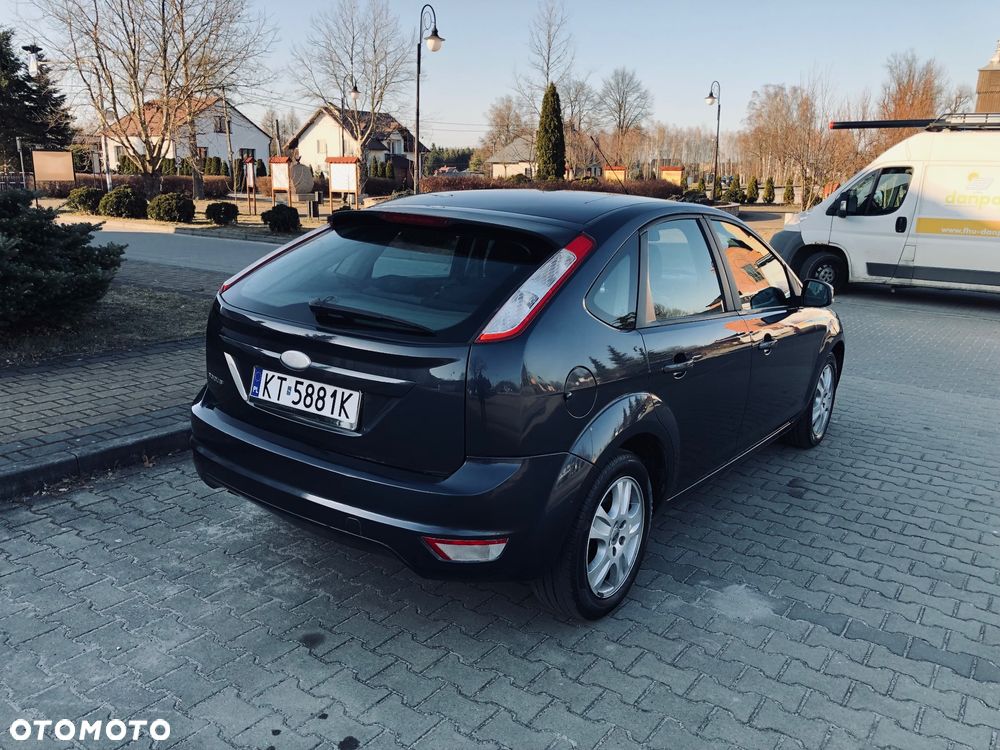 Ford Focus 1.6 Ghia - 4