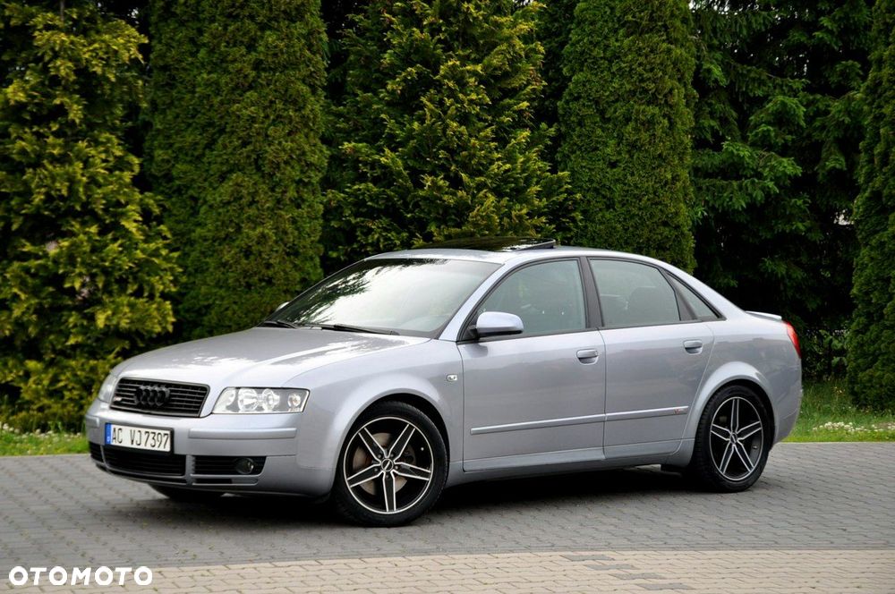 Audi A4 Limousine - 10