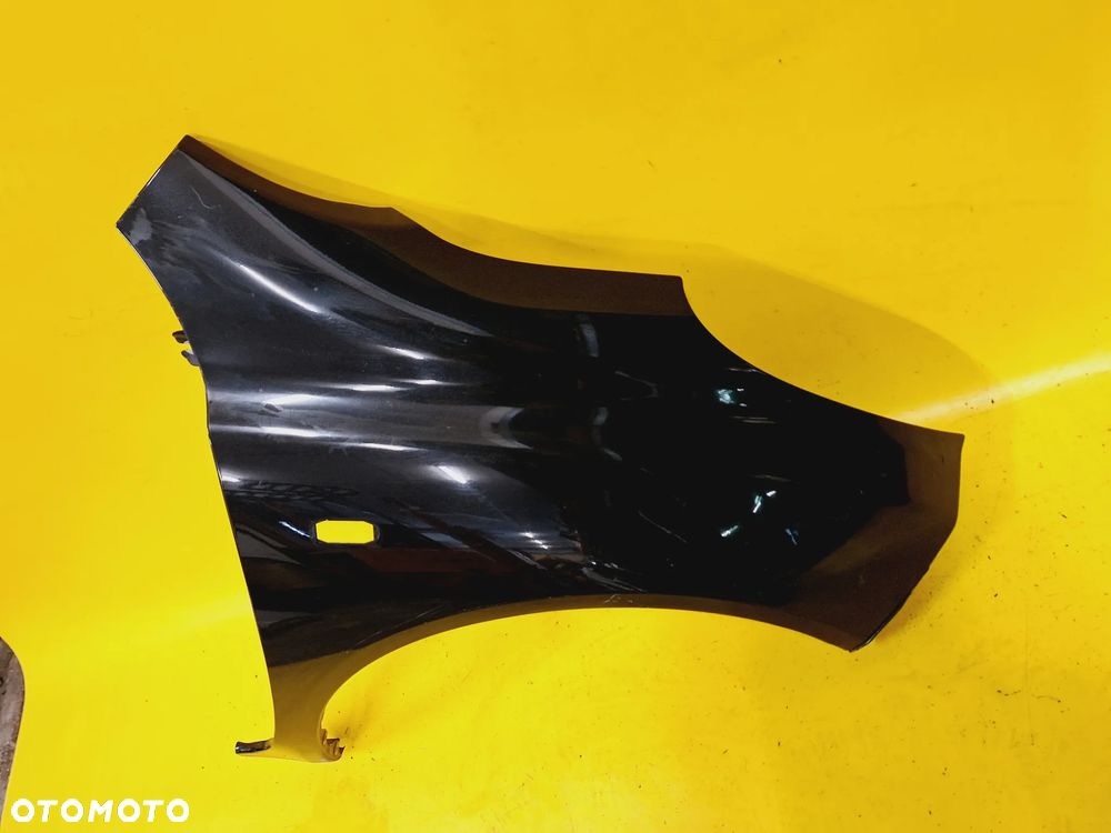BŁOTNIK PRAWY PRZÓD NISSAN MICRA K12 HB 3D LAK: Z11G NR440 - 2