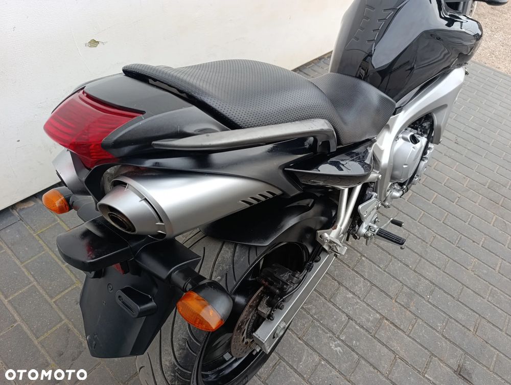 Yamaha FZ6 - 21