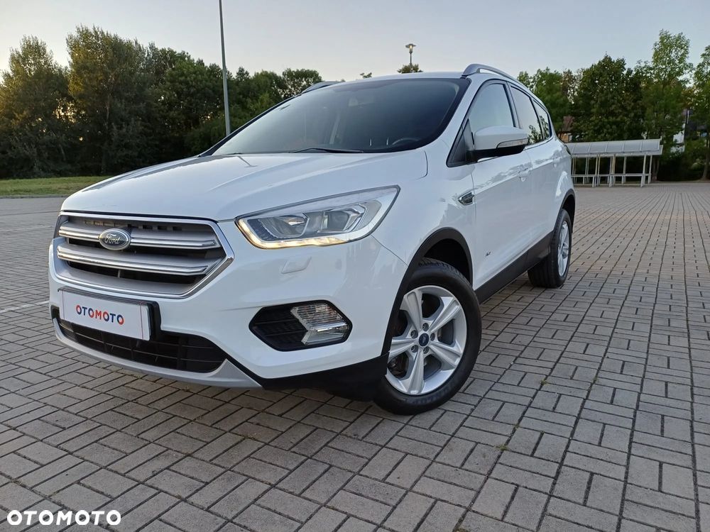 Ford Kuga - 1