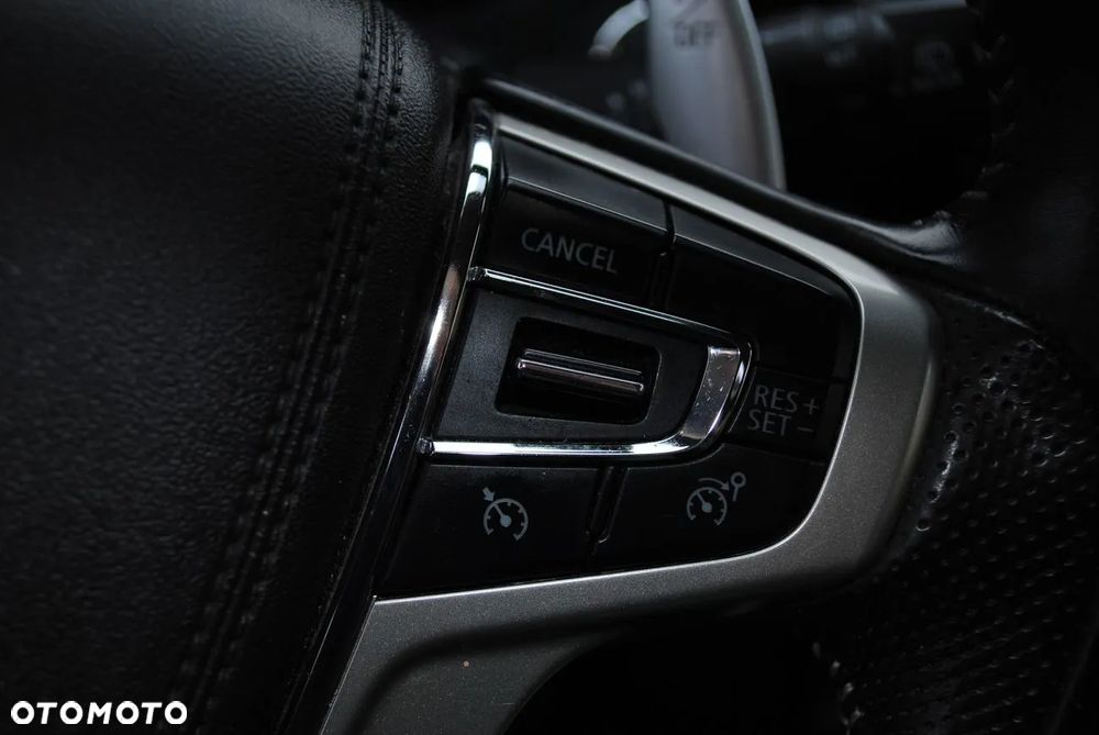 Mitsubishi Outlander - 20