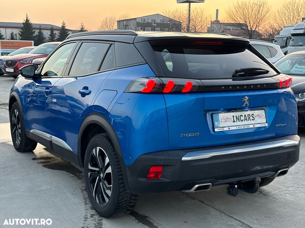 Peugeot 2008 PureTech 130 EAT8 GT Exclusive - 4