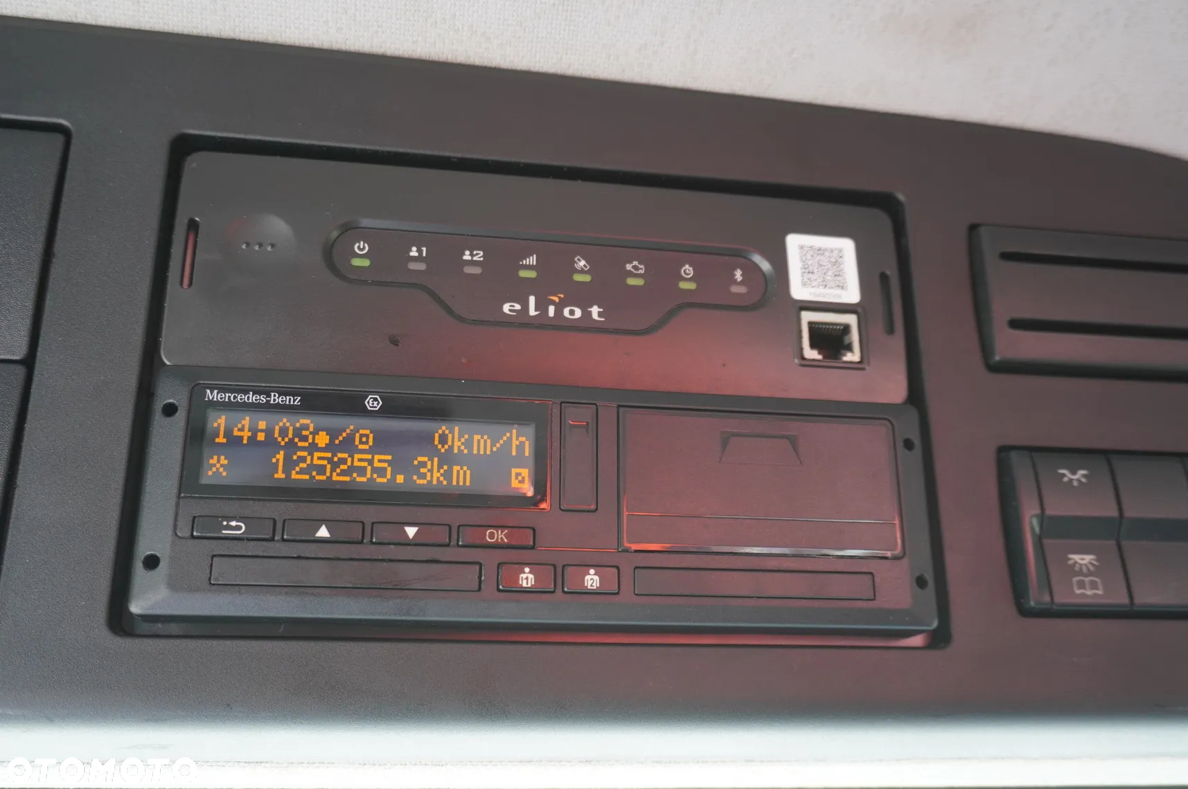 Mercedes-Benz Arocs 2636 / Fassi F155A.0.22 6t / 120 tys. km / Wywrotka 3-stronna / 2 x hydroburta - 2
