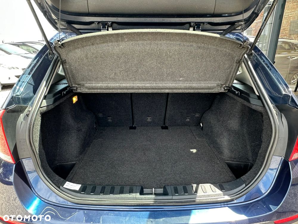 BMW X1 - 32
