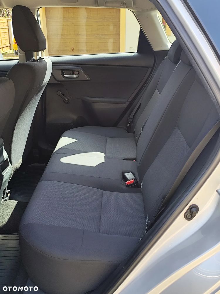 Toyota Auris 1.33 VVT-i Active - 11
