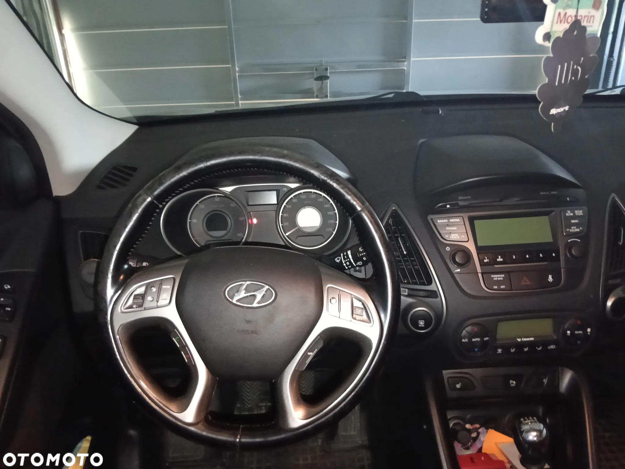 Hyundai ix35 2.0 CRDi 4WD Fifa World Cup Gold Edition - 6