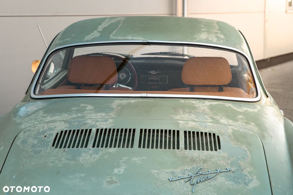 Volkswagen Karmann Ghia - 6