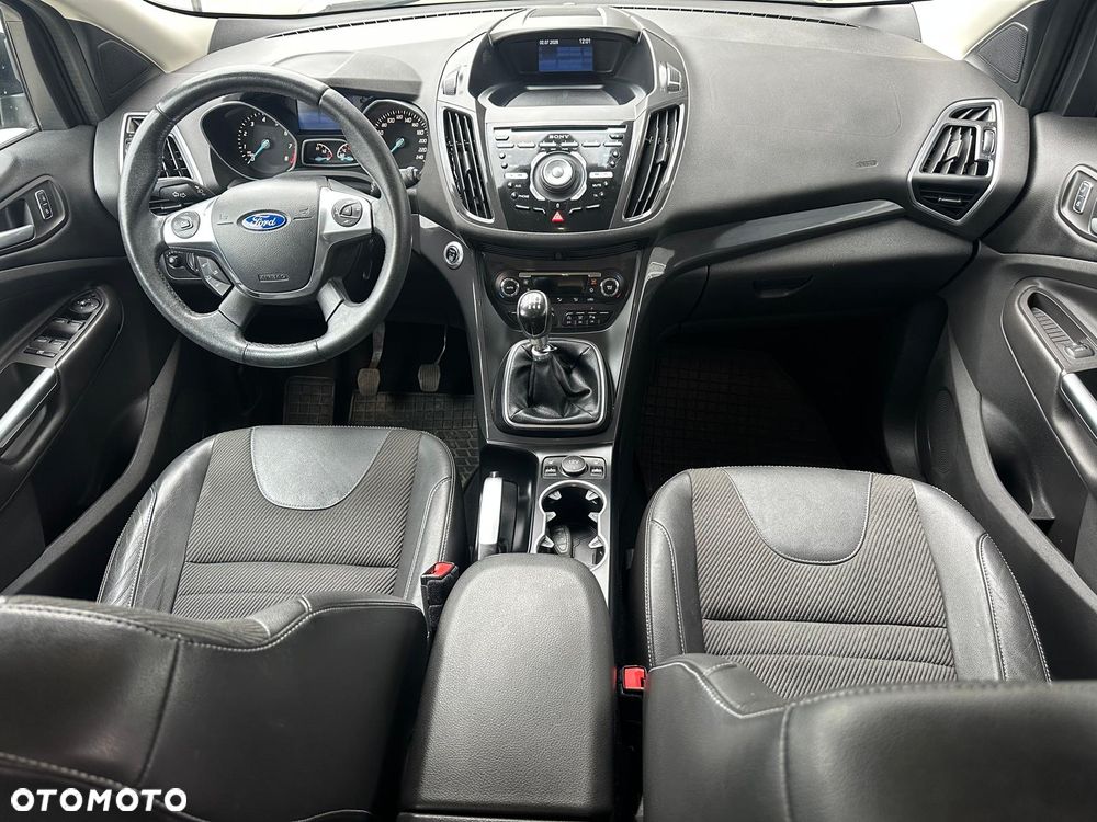 Ford Kuga - 17
