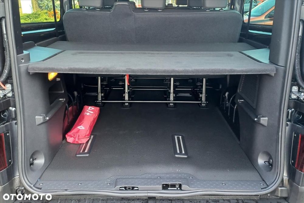 Renault Trafic Grand 2.0 dCi - 14