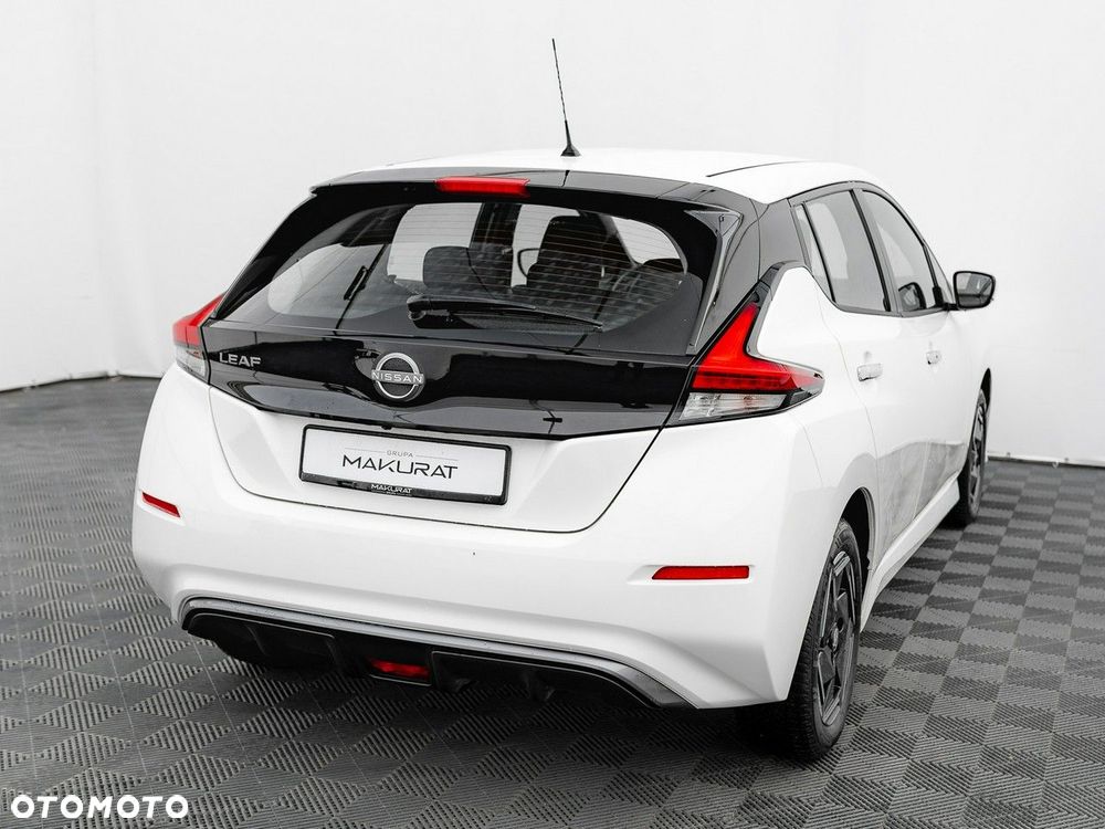 Nissan Leaf - 6