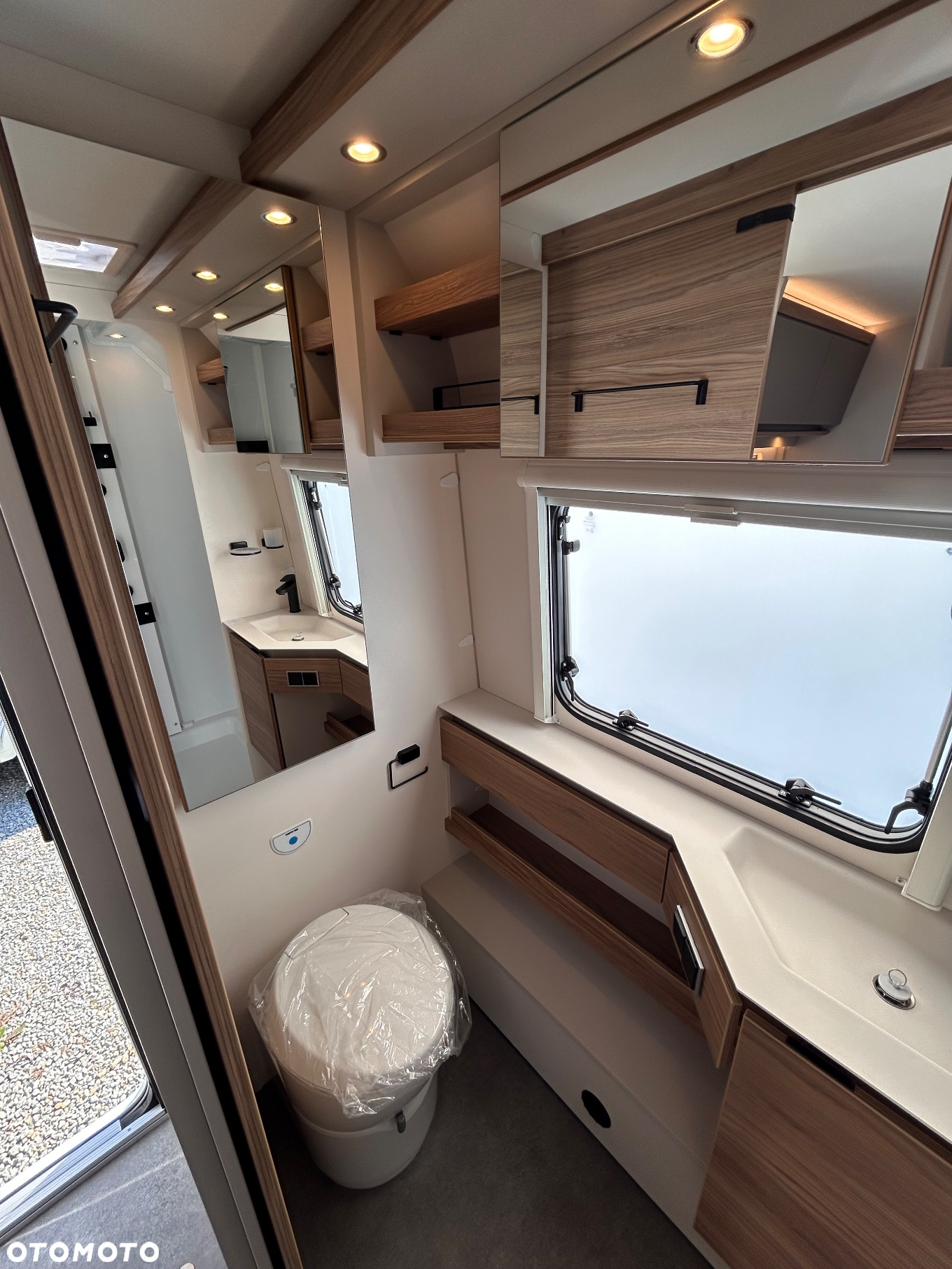 Dethleffs Nomad 490 EST - 16