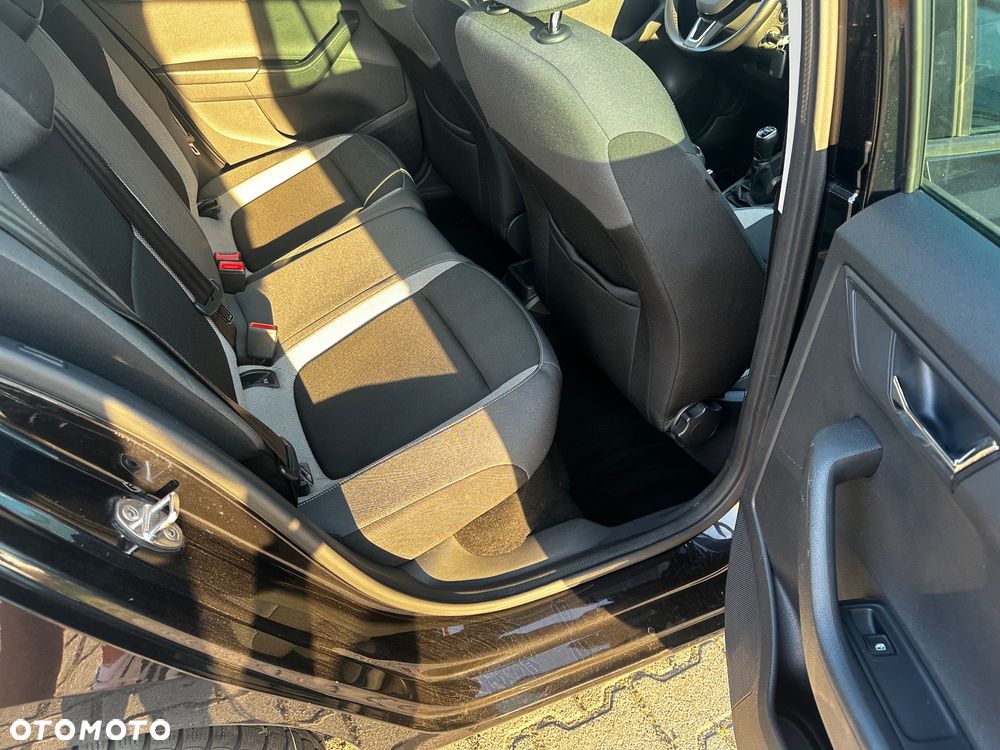 Skoda Fabia 1.2 TSI Active - 9