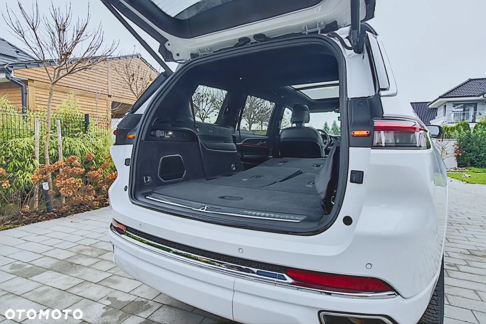 Jeep Grand Cherokee 5.7 V8 Overland - 19