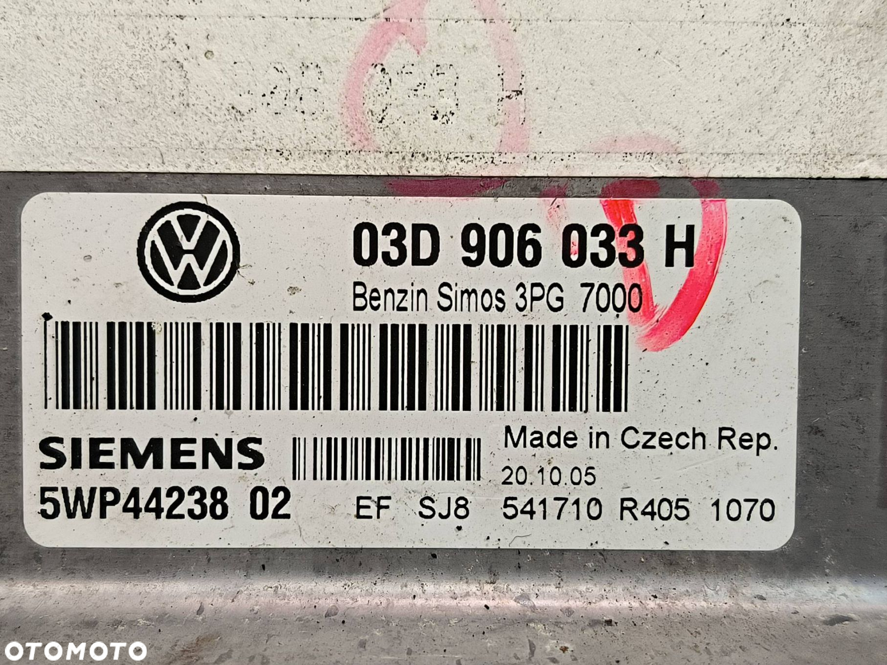 KOMPUTER SILNIKA ECU VOLKSWAGEN FOX I 03D906033H - 2