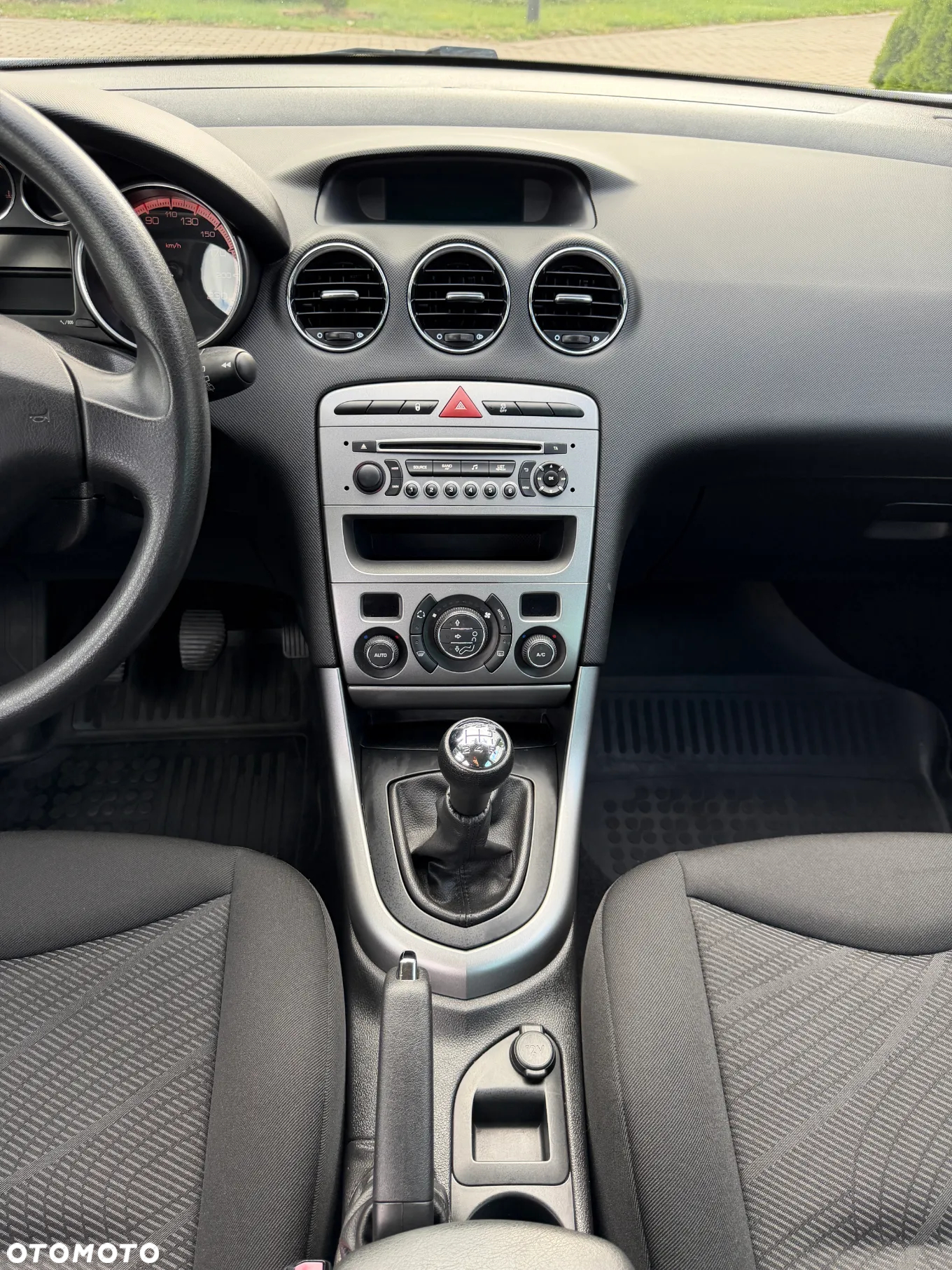 Peugeot 308 - 24