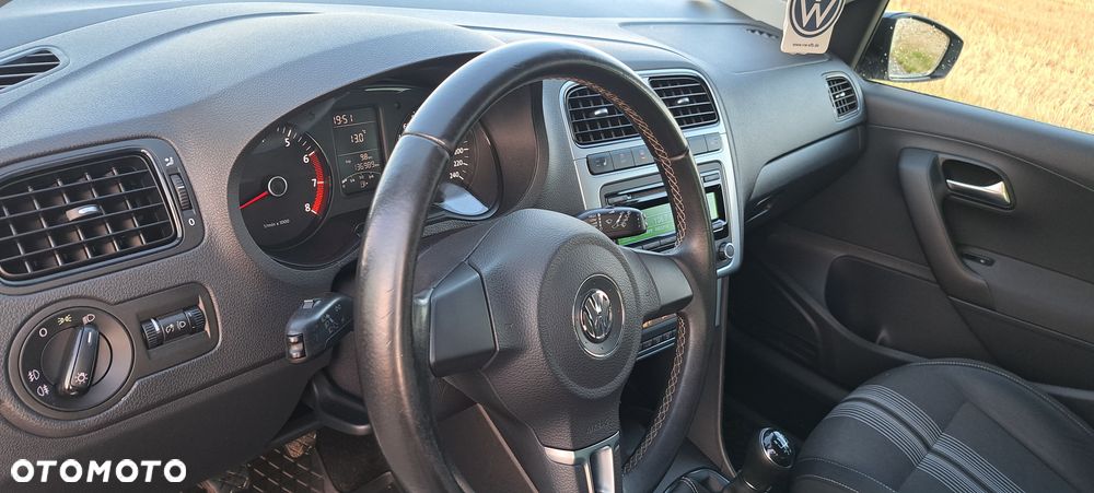 Volkswagen Polo - 12