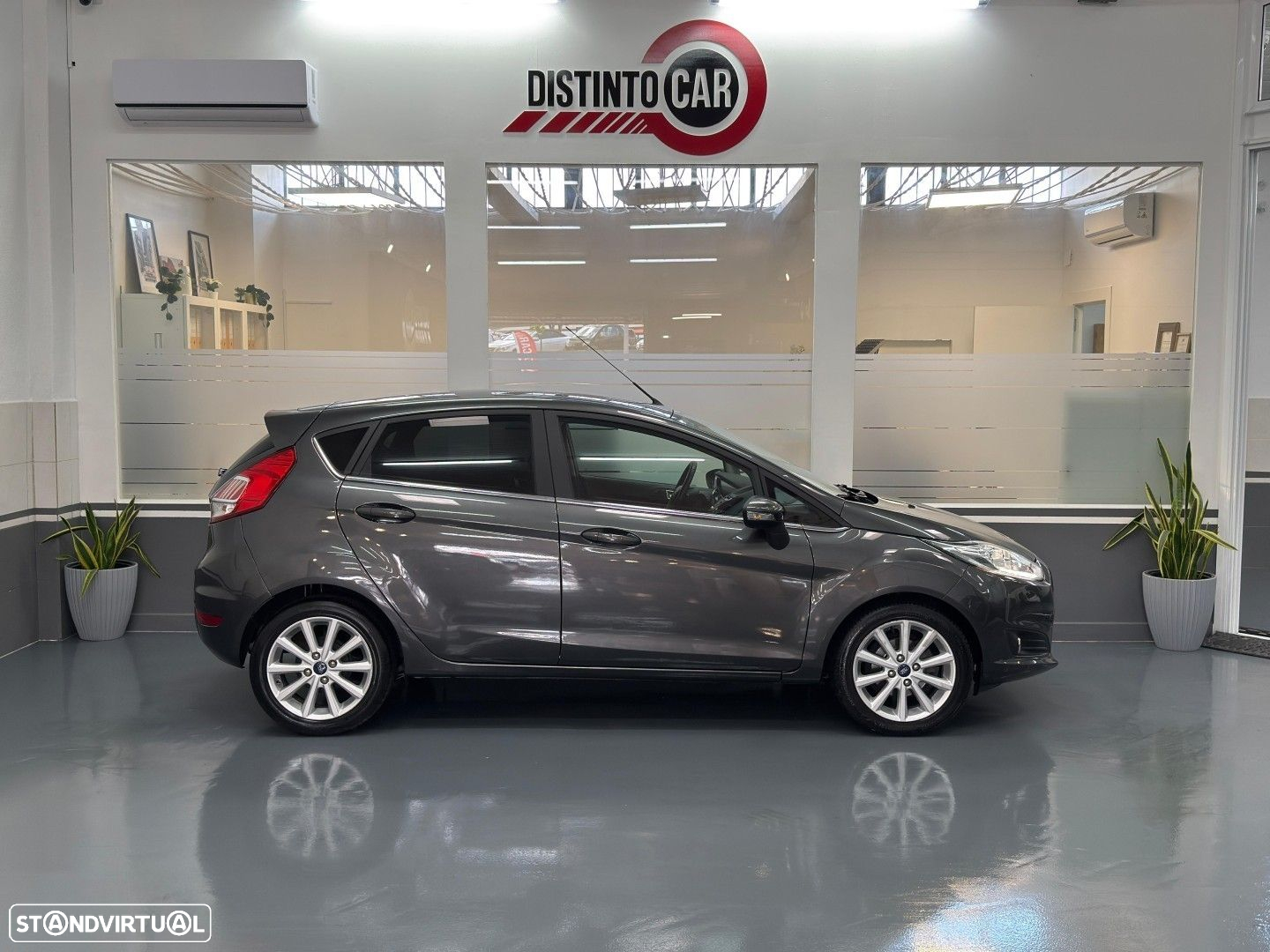 Ford Fiesta 1.0 T EcoBoost Titanium PowerShift - 6