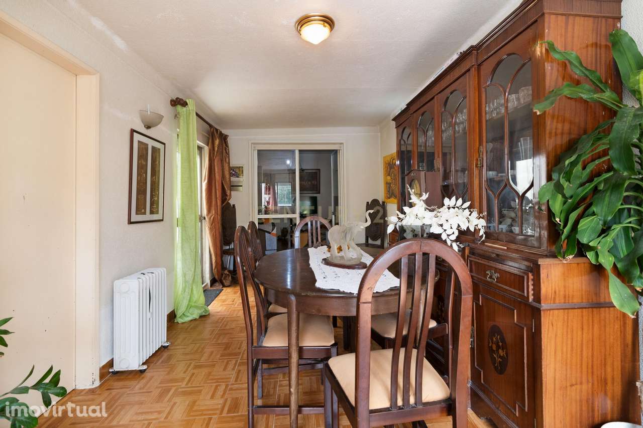 T3 com Terraço Amplo – Oportunidade para Criar a Casa dos Seus Sonhos - Grande imagem: 5/28