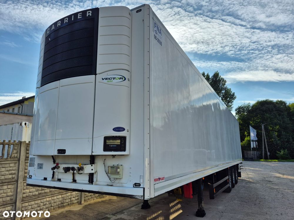 Schmitz Cargobull SKO24 - 17