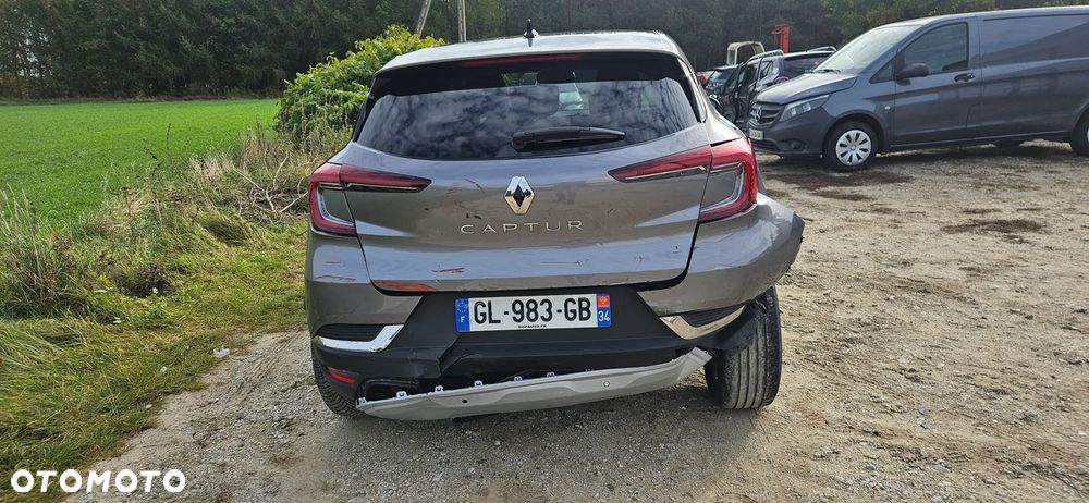 Renault Captur - 4