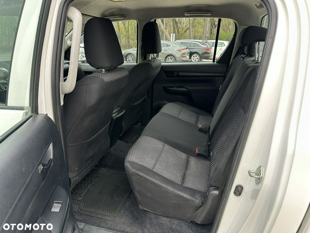 Toyota Hilux 2.4 D-4D Double Cab DLX 4x4 - 14