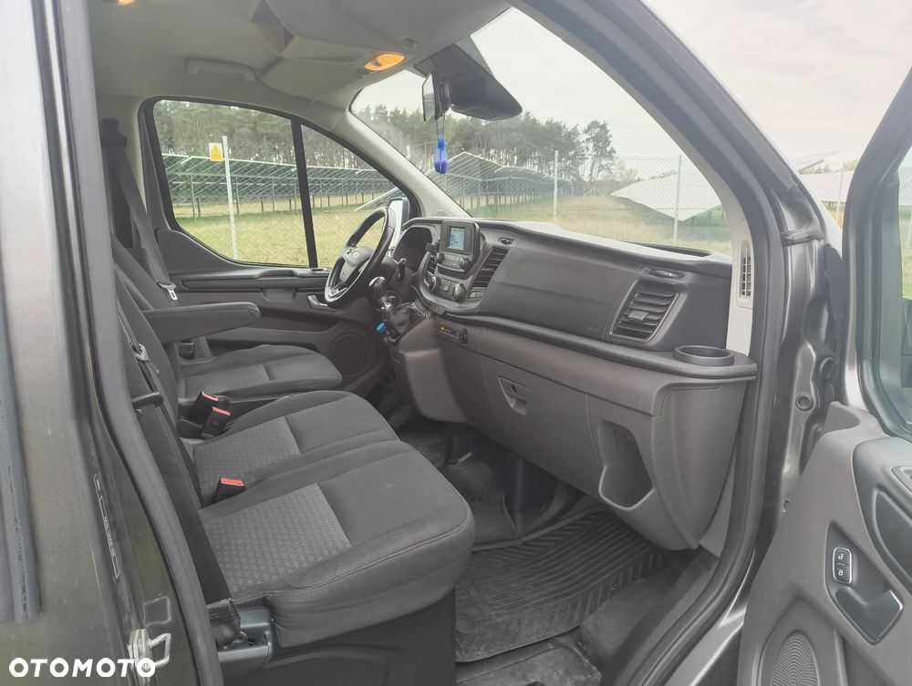 Ford Transit Custom 300 L2H1 Limited (bryg.) - 6