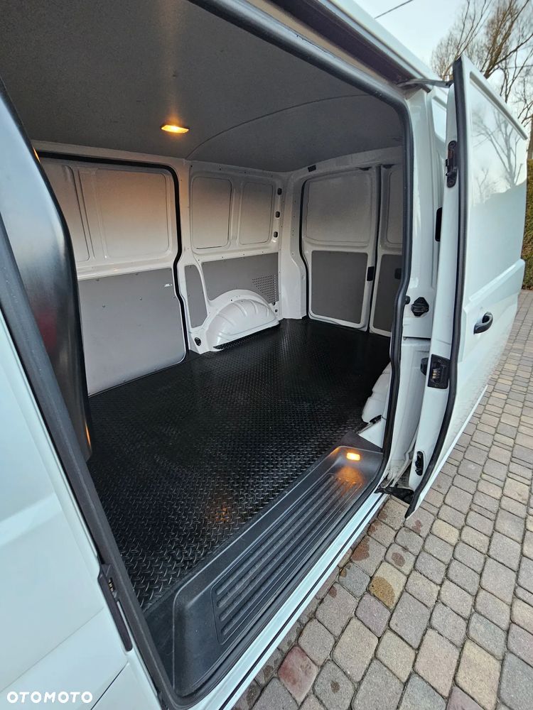 Volkswagen Transporter T6 - 17