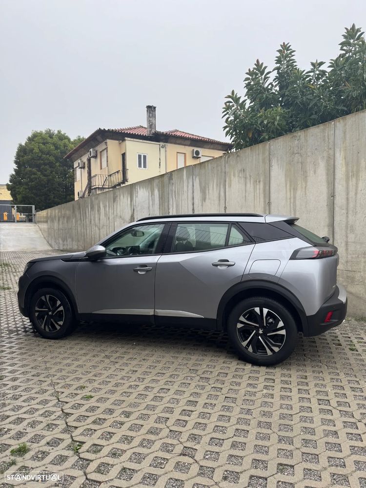 Peugeot 2008 PureTech 130 EAT8 Allure - 4