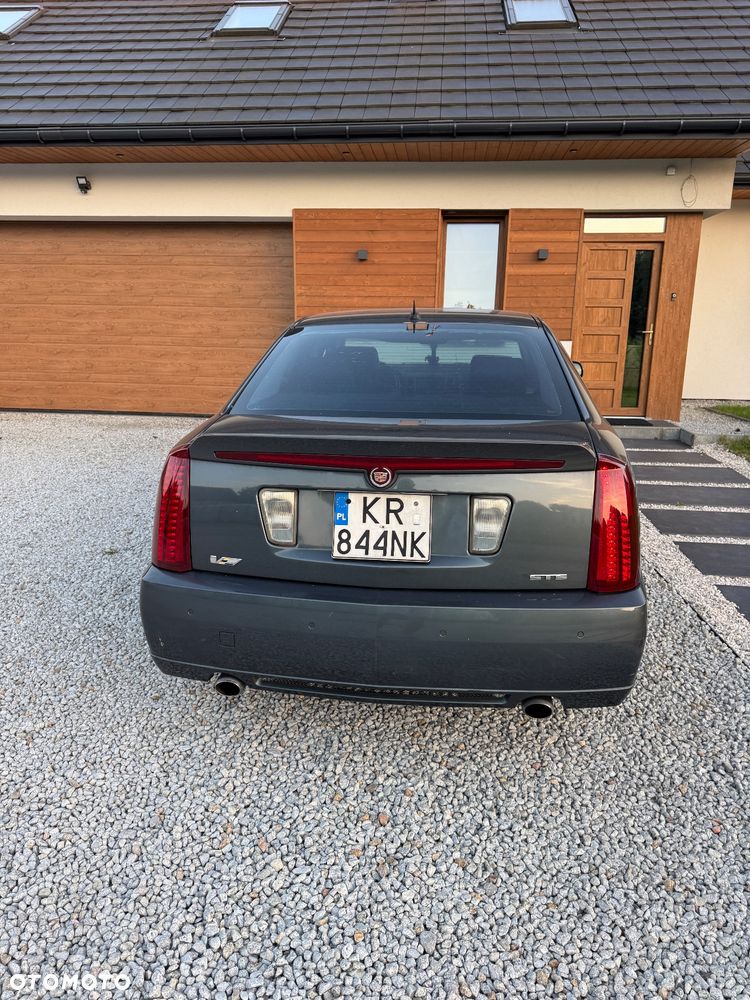 Cadillac STS-V - 8