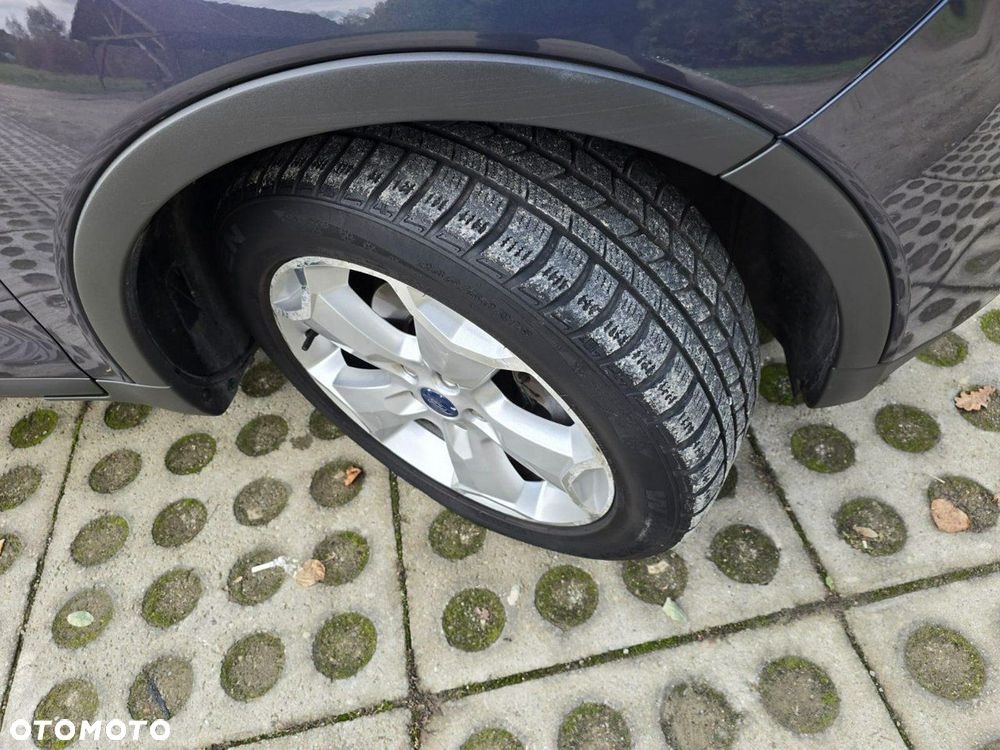 Ford Kuga - 36