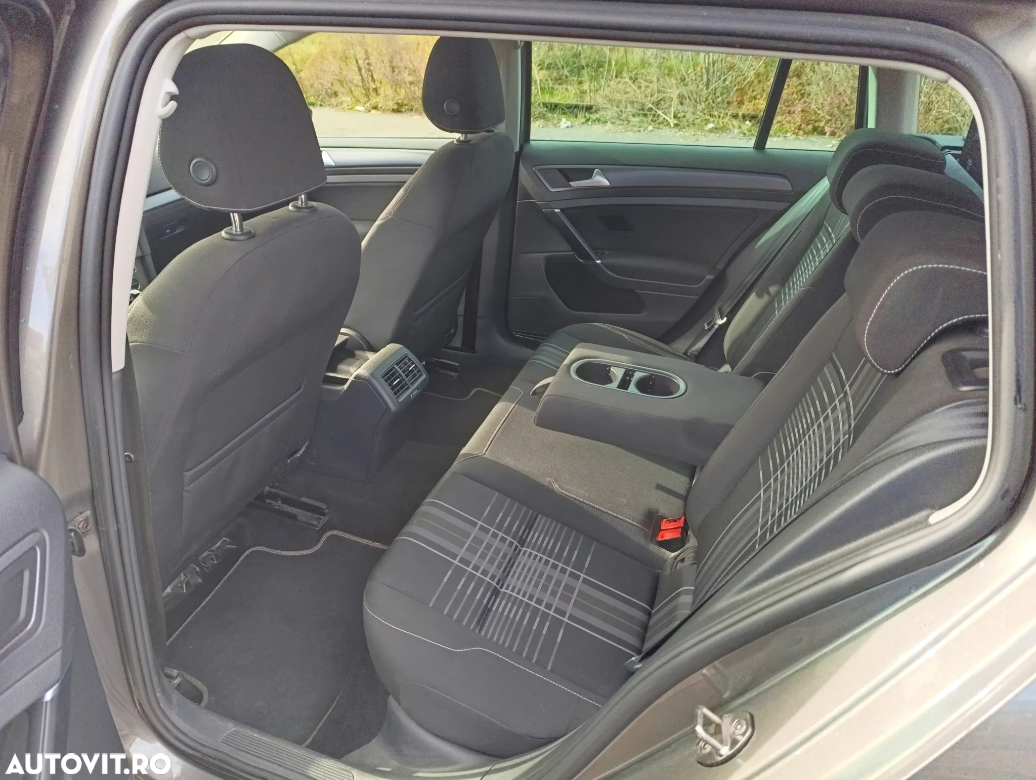 Volkswagen Golf 2.0 TDI BMT Highline - 2